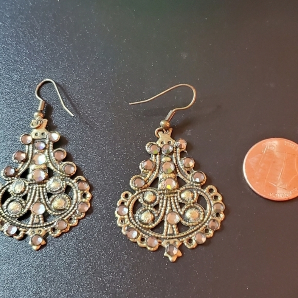 Vintage Pierced lightweight earrings